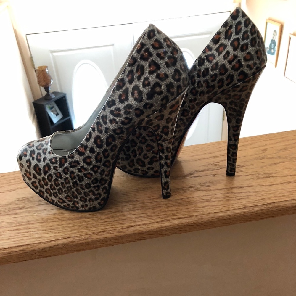 Hand painted leopard Bordello heels